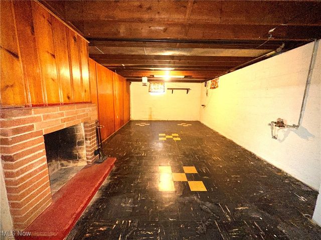 813 Brookfield Avenue, Youngstown, OH 44512