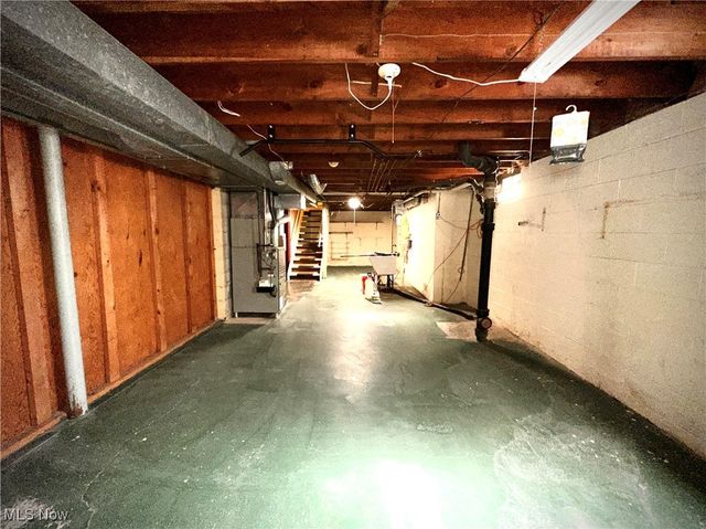 813 Brookfield Avenue, Youngstown, OH 44512