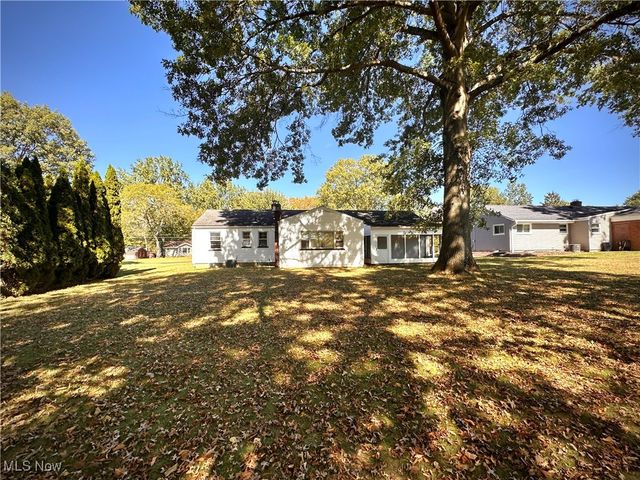 813 Brookfield Avenue, Youngstown, OH 44512