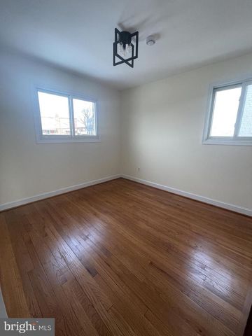 540 INGRAHAM ST NE, Washington, DC 20011