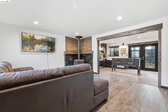 20568 Chief Fuller Way, Mi Wuk Village, CA 95346
