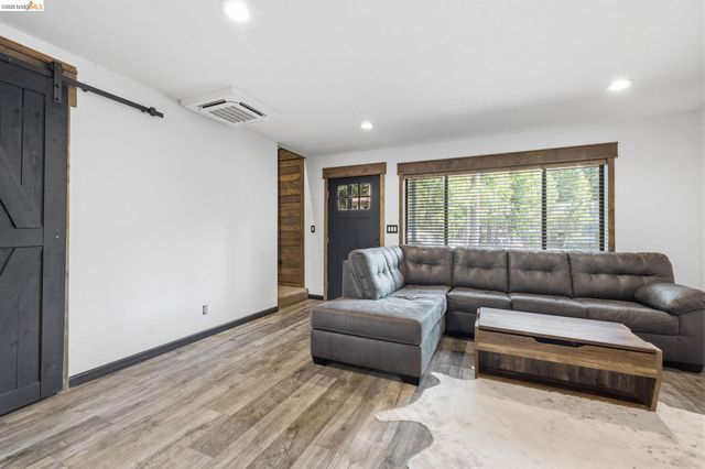 20568 Chief Fuller Way, Mi Wuk Village, CA 95346