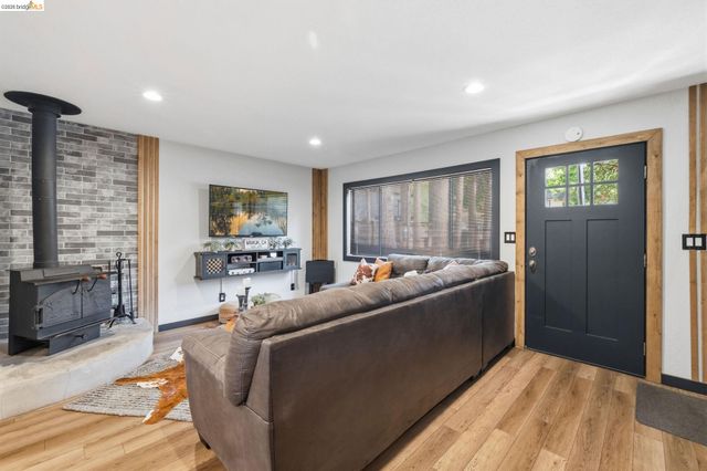 20568 Chief Fuller Way, Mi Wuk Village, CA 95346