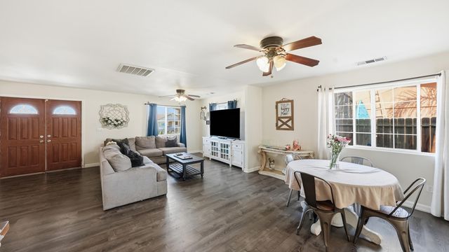 916 S Cottage Street, Porterville, CA 93257