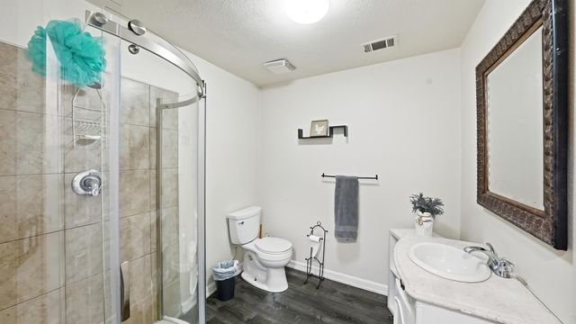 916 S Cottage Street, Porterville, CA 93257