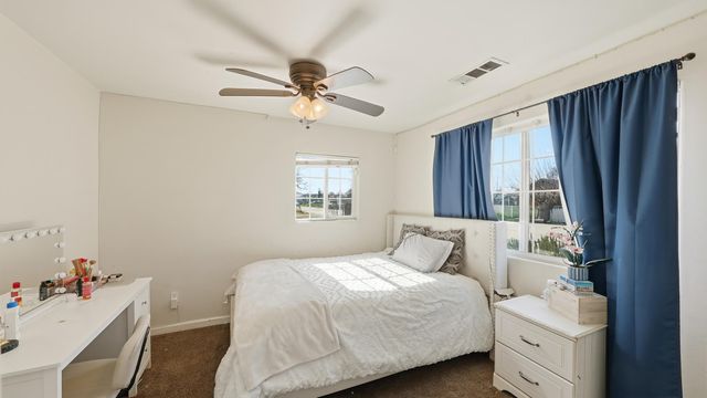 916 S Cottage Street, Porterville, CA 93257