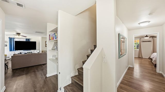 916 S Cottage Street, Porterville, CA 93257