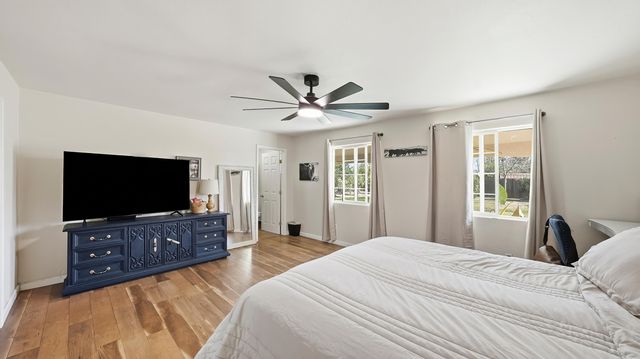 916 S Cottage Street, Porterville, CA 93257