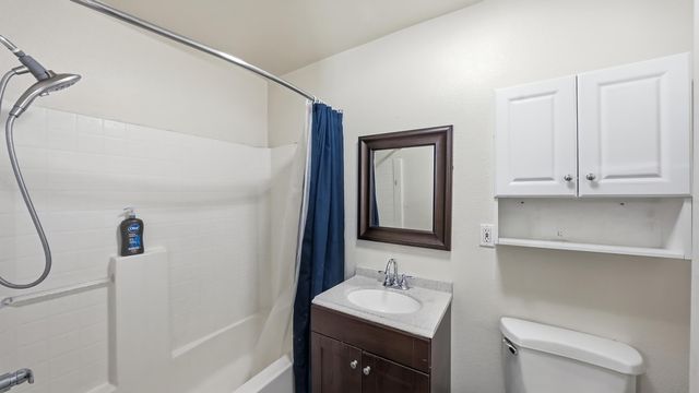 916 S Cottage Street, Porterville, CA 93257