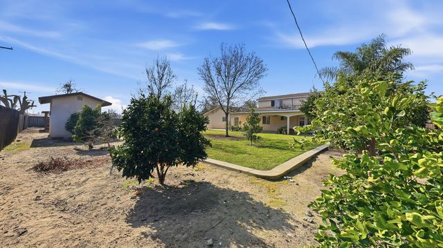 916 S Cottage Street, Porterville, CA 93257
