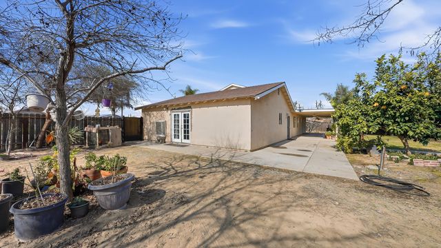 916 S Cottage Street, Porterville, CA 93257