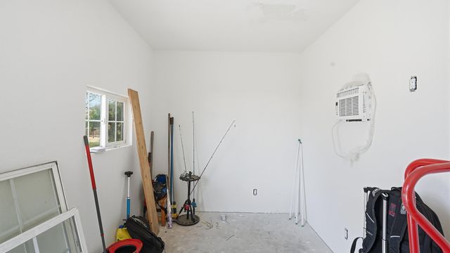 916 S Cottage Street, Porterville, CA 93257