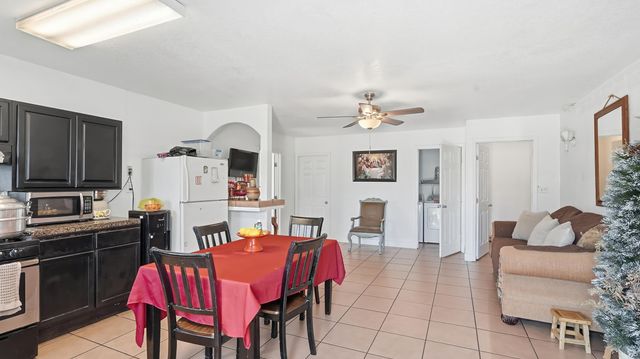 916 S Cottage Street, Porterville, CA 93257