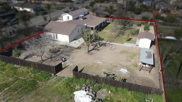 916 S Cottage Street, Porterville, CA 93257