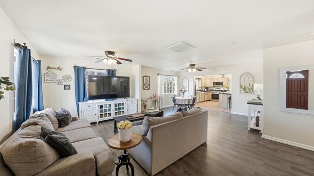 916 S Cottage Street, Porterville, CA 93257