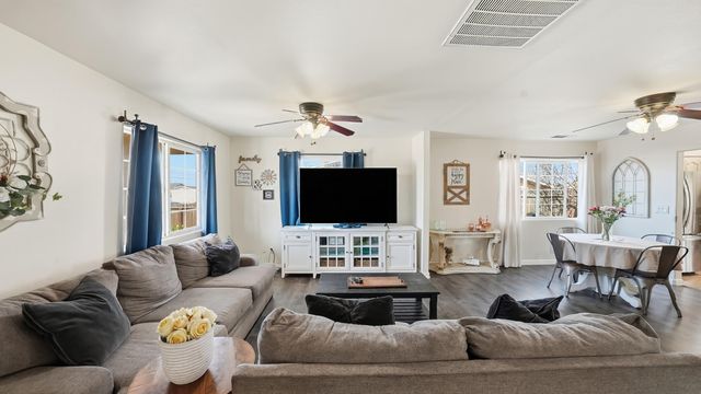 916 S Cottage Street, Porterville, CA 93257