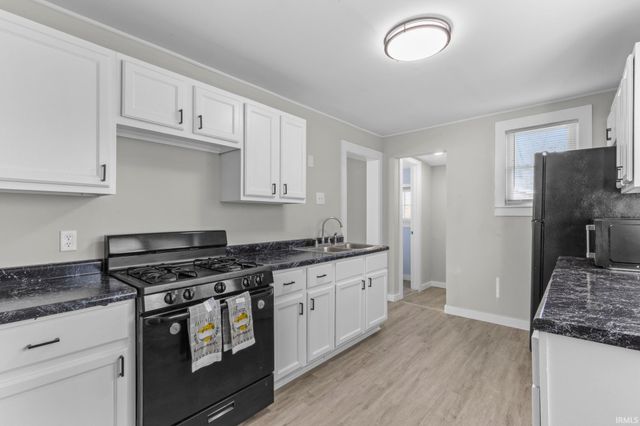 1618 Marine Street, South Bend, IN 46613