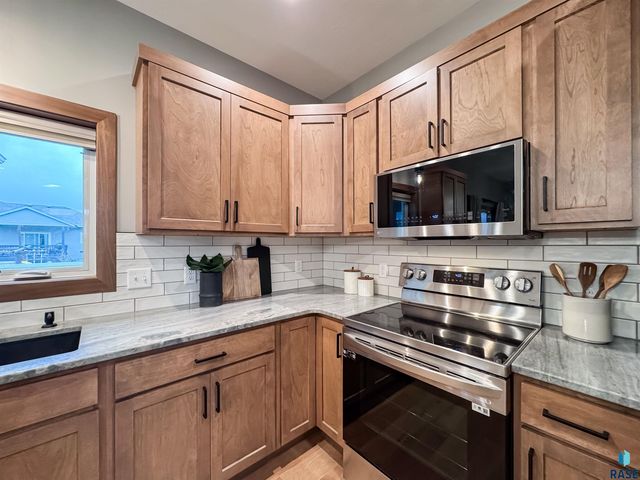 615 Quartzite Ave Avenue, Tea, SD 57064