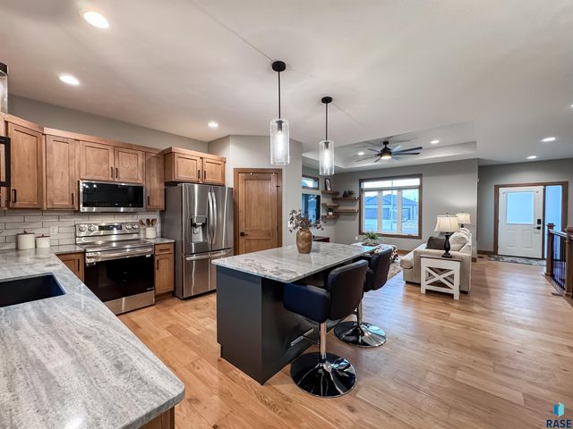 615 Quartzite Ave Avenue, Tea, SD 57064