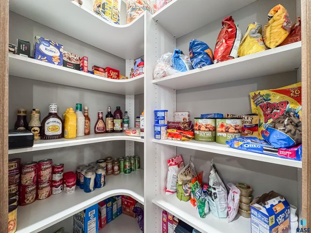 615 Quartzite Ave Avenue, Tea, SD 57064