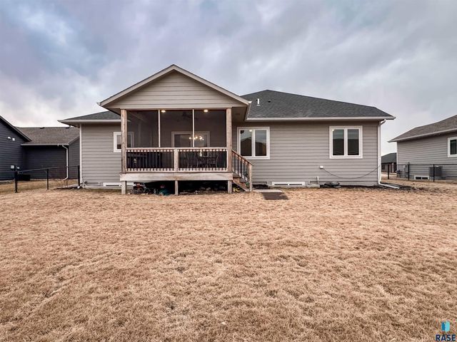 615 Quartzite Ave Avenue, Tea, SD 57064