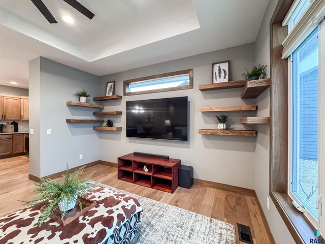 615 Quartzite Ave Avenue, Tea, SD 57064