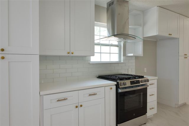 5111 Pinewilde Drive, Houston, TX 77066