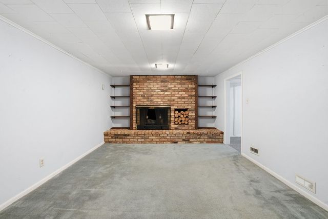 315 20th Avenue W, Milan, IL 61264