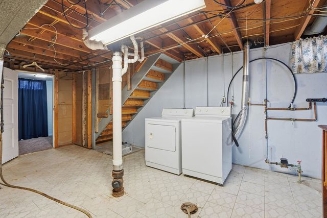 315 20th Avenue W, Milan, IL 61264