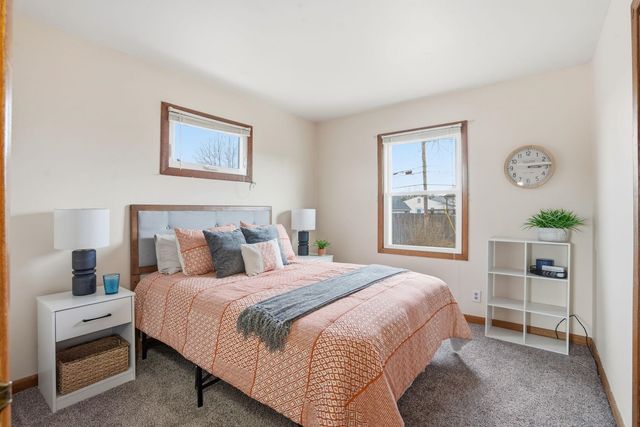 315 20th Avenue W, Milan, IL 61264