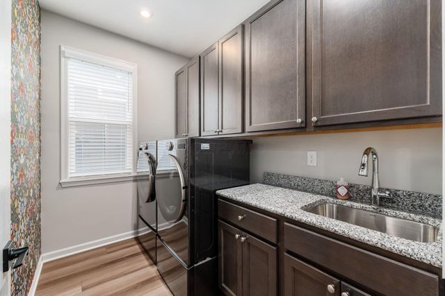 807 Littleton Drive, Pickerington, OH 43147