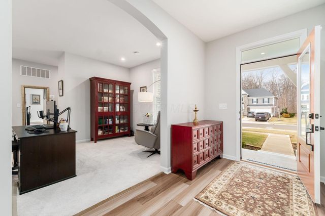 807 Littleton Drive, Pickerington, OH 43147