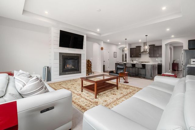 807 Littleton Drive, Pickerington, OH 43147