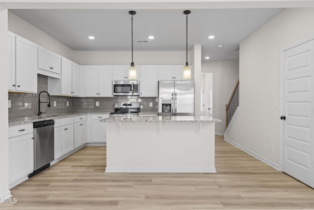 88 Floating Bridge Trail, Lillington, NC 27546