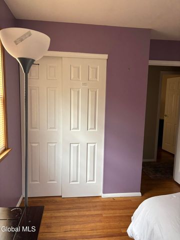 52 Trottingham Road, Saratoga Springs, NY 12866