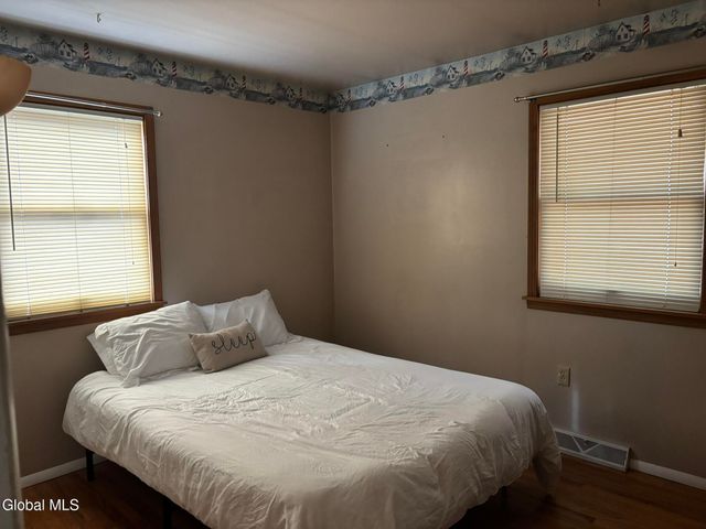 52 Trottingham Road, Saratoga Springs, NY 12866