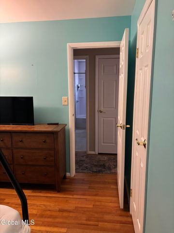 52 Trottingham Road, Saratoga Springs, NY 12866