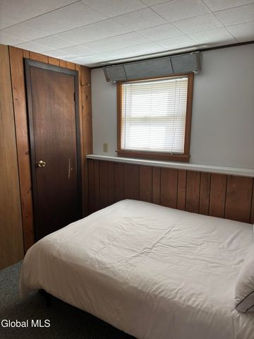 52 Trottingham Road, Saratoga Springs, NY 12866