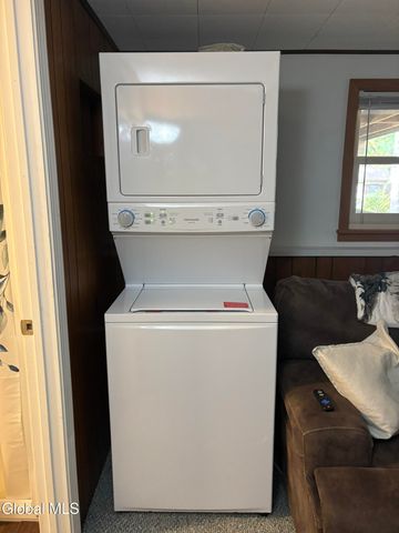 52 Trottingham Road, Saratoga Springs, NY 12866