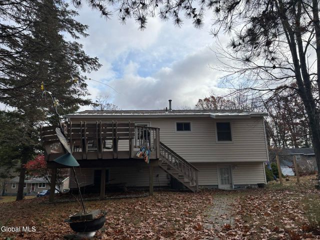 52 Trottingham Road, Saratoga Springs, NY 12866