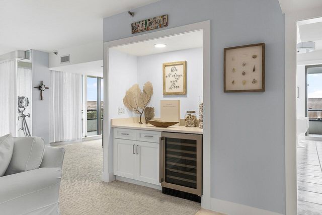 100 Lakeshore Drive 252, North Palm Beach, FL 33408