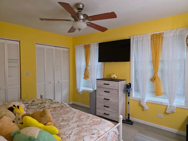 430 Gillings Drive, Gurnee, IL 60031