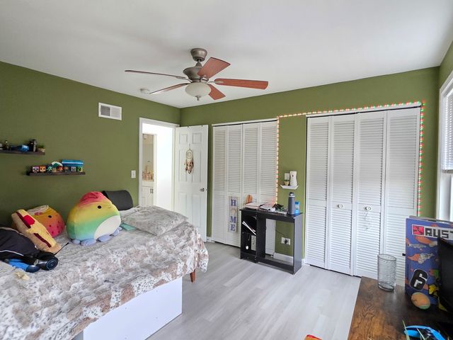 430 Gillings Drive, Gurnee, IL 60031