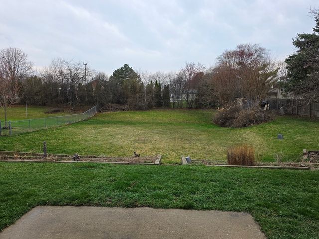 430 Gillings Drive, Gurnee, IL 60031