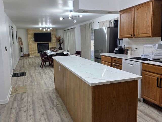 430 Gillings Drive, Gurnee, IL 60031