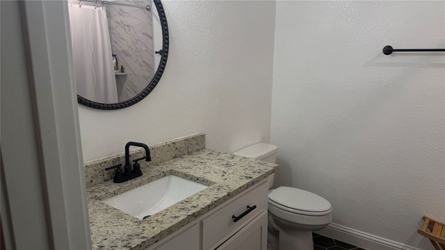 107 Virginia Drive, Palmer, TX 75152