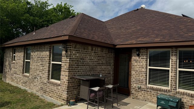 107 Virginia Drive, Palmer, TX 75152