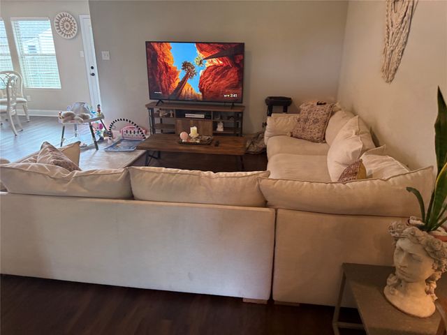 107 Virginia Drive, Palmer, TX 75152