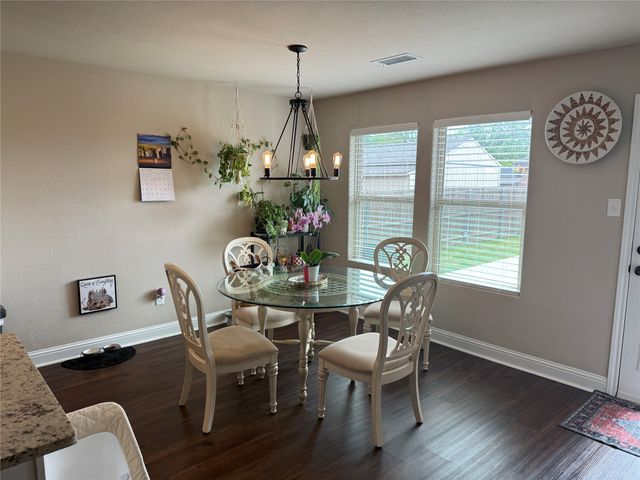 107 Virginia Drive, Palmer, TX 75152