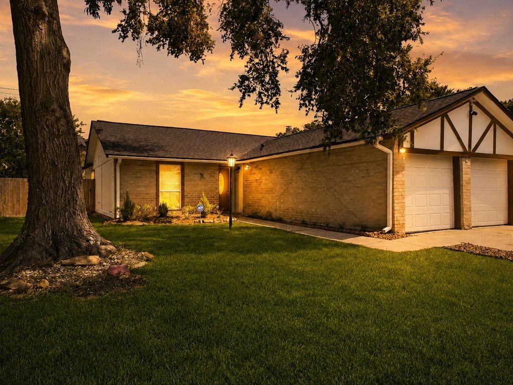 19930 Burle Oak Drive, Humble, TX 77346
